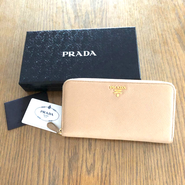 PRADA サフィアーノ 長財布