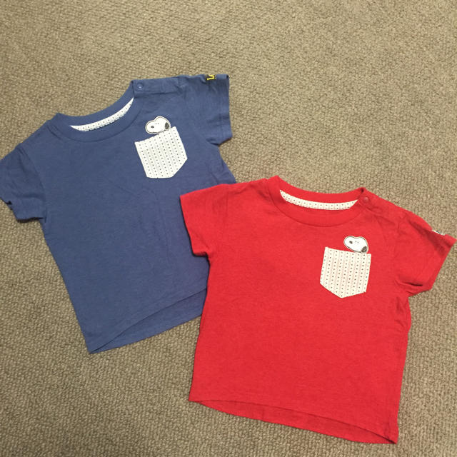 UNIQLO(ユニクロ)のスヌーピー Tシャツ 2枚セット キッズ/ベビー/マタニティのベビー服(~85cm)(Ｔシャツ)の商品写真