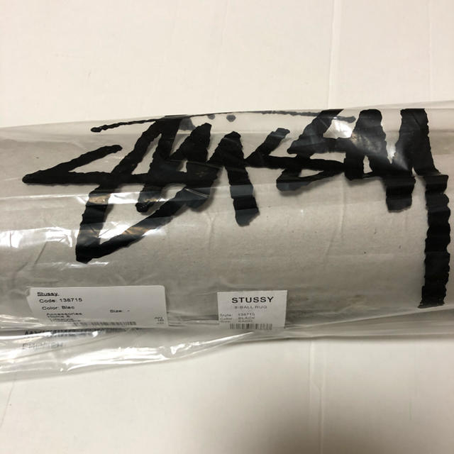 STUSSY(ステューシー)のStussy 8ball Rug インテリア/住まい/日用品のラグ/カーペット/マット(ラグ)の商品写真