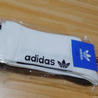 アディダス(adidas)の新品 adidas アディダス 靴下 白と黒 2足 (ソックス)