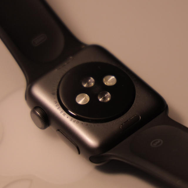 Apple Watch(アップルウォッチ)のApple Watch series3 38mm ブラック　gps メンズの時計(腕時計(デジタル))の商品写真