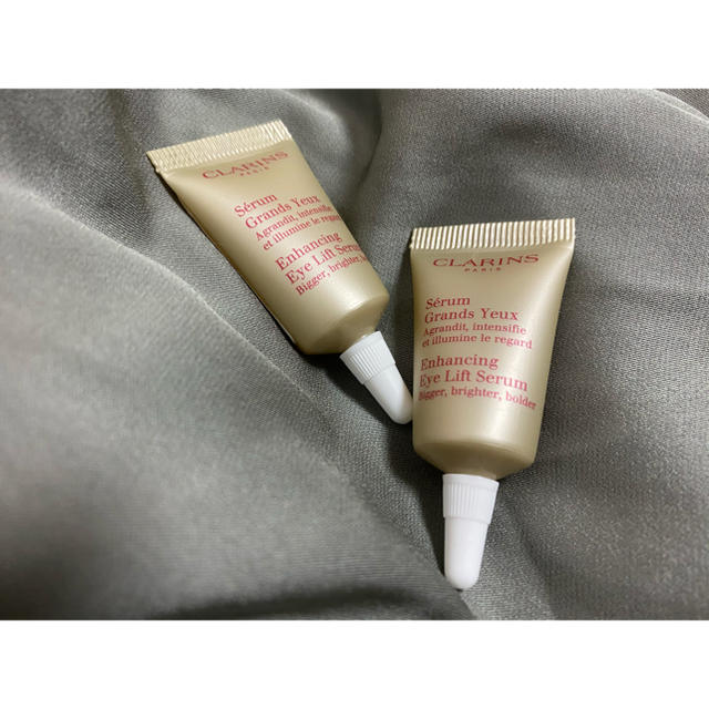 CLARINS(クラランス)の《クラランス》 グランアイセラム　サンプル　2点 コスメ/美容のスキンケア/基礎化粧品(アイケア/アイクリーム)の商品写真