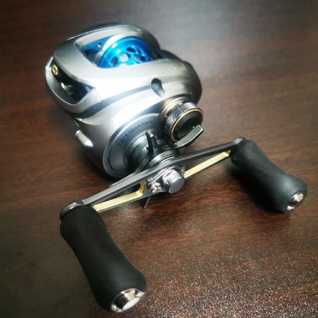 SHIMANO(シマノ)の09アルデバランMG7カスタム スポーツ/アウトドアのフィッシング(リール)の商品写真