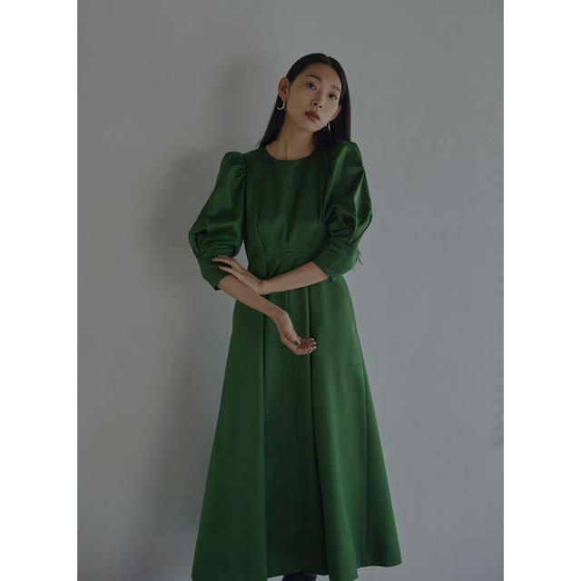 Ameri VINTAGE(アメリヴィンテージ)のPUFF SLEEVE FLARED DRESS amerivintage レディースのワンピース(ロングワンピース/マキシワンピース)の商品写真