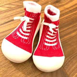 新品未使用baby feet  12.5センチ　赤　ソックス　シューズ(スニーカー)