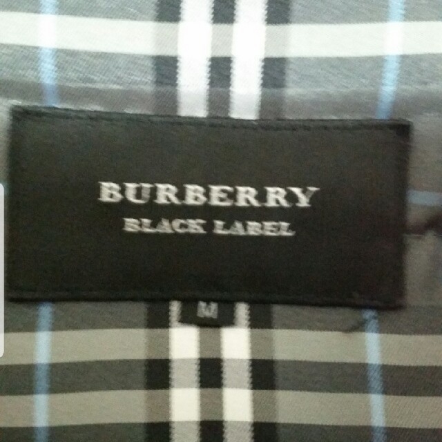 BURBERRY BLACK LABEL(バーバリーブラックレーベル)のバーバリー　ブラックレーベル　ダウン メンズのジャケット/アウター(ダウンジャケット)の商品写真