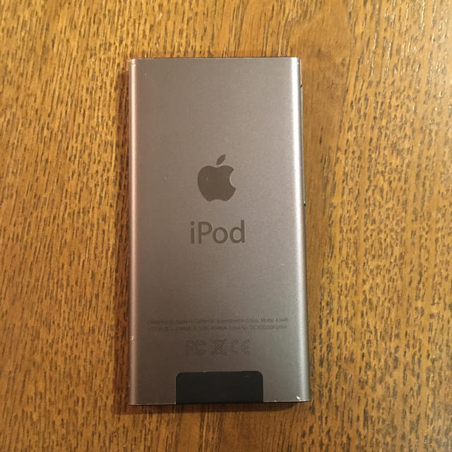 Apple(アップル)のiPod nano スマホ/家電/カメラのオーディオ機器(ポータブルプレーヤー)の商品写真