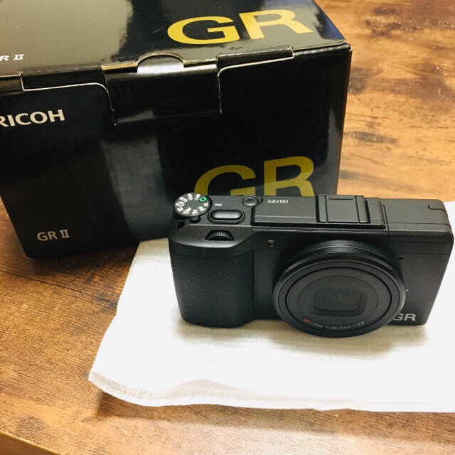 RICOH(リコー)の【即購入OK】GR Ⅱ　(リコーGR2)　新品、未使用 スマホ/家電/カメラのカメラ(デジタル一眼)の商品写真