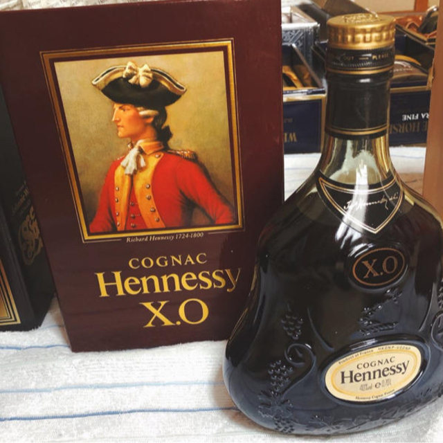 入手困難！Hennessy X.O ヘネシーグリーンボトル　金キャップ