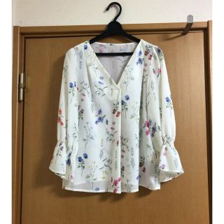 プロポーションボディドレッシング(PROPORTION BODY DRESSING)の11/5最終値下げ　花柄ブラウス(シャツ/ブラウス(長袖/七分))