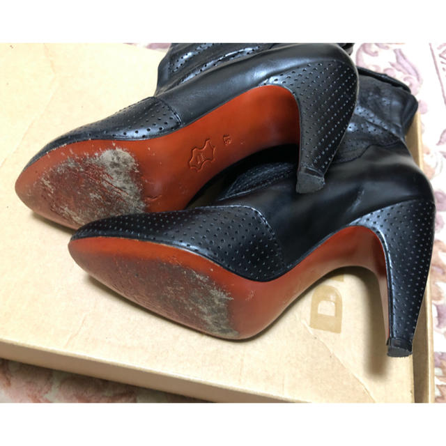 DIESEL(ディーゼル)のDIESEL  パンチングドレープロングブーツ レディースの靴/シューズ(ブーツ)の商品写真