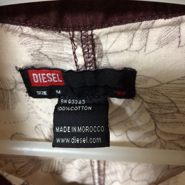 DIESEL(ディーゼル)のDIESELの袖なしシャツベスト メンズのトップス(ベスト)の商品写真