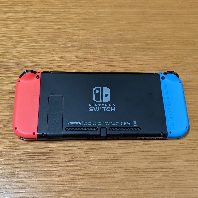 Nintendo Switch(ニンテンドースイッチ)のNintendo Switch 旧型中古 エンタメ/ホビーのゲームソフト/ゲーム機本体(家庭用ゲーム機本体)の商品写真