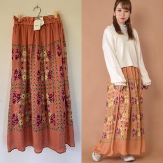 ダブルクローゼット(w closet)のwcloset ギャザー入り薔薇ロングスカート(ロングスカート)