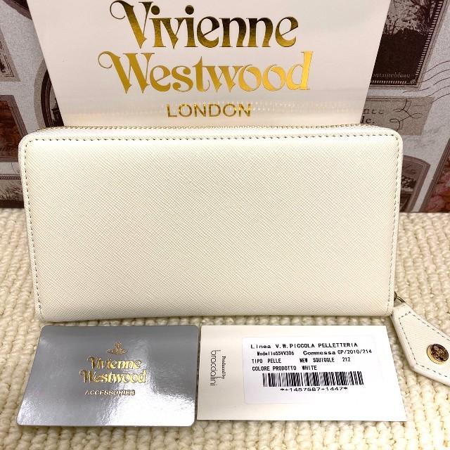 Vivienne Westwood(ヴィヴィアンウエストウッド)のmm❤️様専用ヴィヴィアン 長財布 ラウンドファスナー 白 ホワイト オーブ  レディースのファッション小物(財布)の商品写真