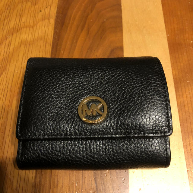 Michael Kors(マイケルコース)のマイケルコース　二つ折り財布 レディースのファッション小物(財布)の商品写真