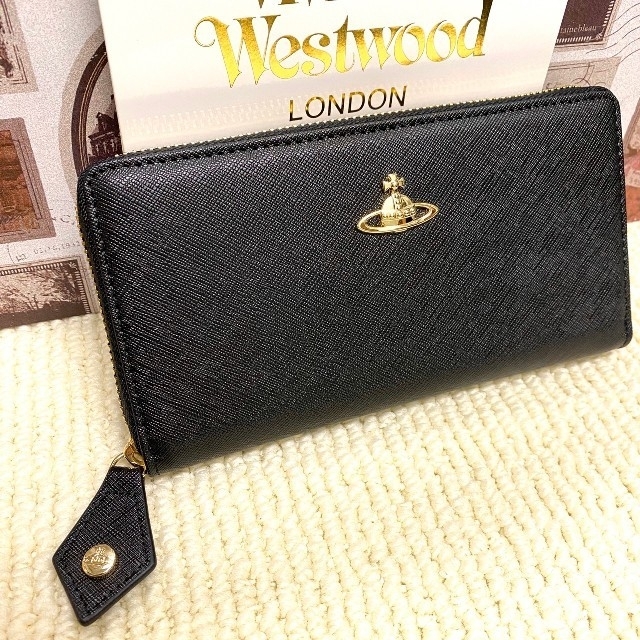 Vivienne Westwood(ヴィヴィアンウエストウッド)のヴィヴィアン 長財布 ラウンドファスナー 黒 ブラック レザー オーブ シンプル レディースのファッション小物(財布)の商品写真