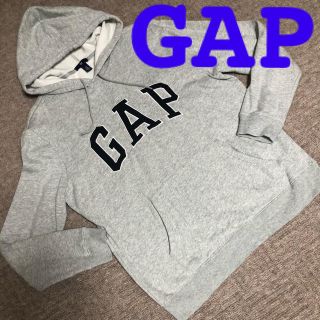 ギャップ(GAP)の値下げコメントで2,600円❗️GAP ロゴパーカー(パーカー)