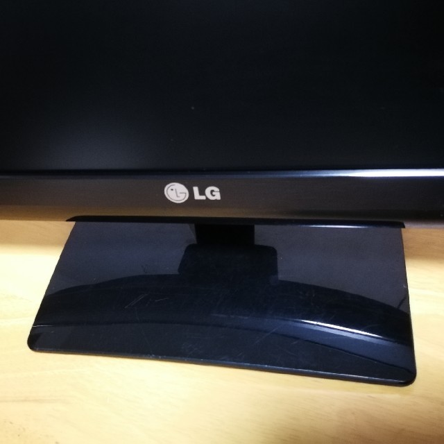 PCモニタ　21.5インチ　LG E2241 2