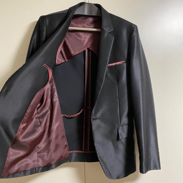 スリーピーススーツ　光沢スーツ　タキシード メンズのスーツ(セットアップ)の商品写真