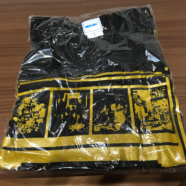 NEOGEO(ネオジオ)のネオジオミニ  プライム限定Tシャツ付き エンタメ/ホビーのゲームソフト/ゲーム機本体(家庭用ゲーム機本体)の商品写真