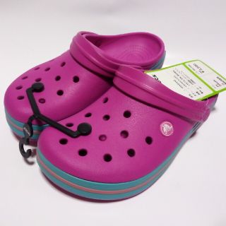 クロックス(crocs)の【再SALE】crocs クロックス ２４ｃｍ(サンダル)