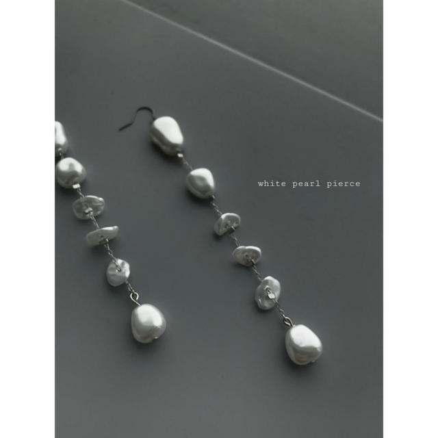 Ameri VINTAGE(アメリヴィンテージ)の再入荷　white pearl pierce レディースのアクセサリー(ピアス)の商品写真