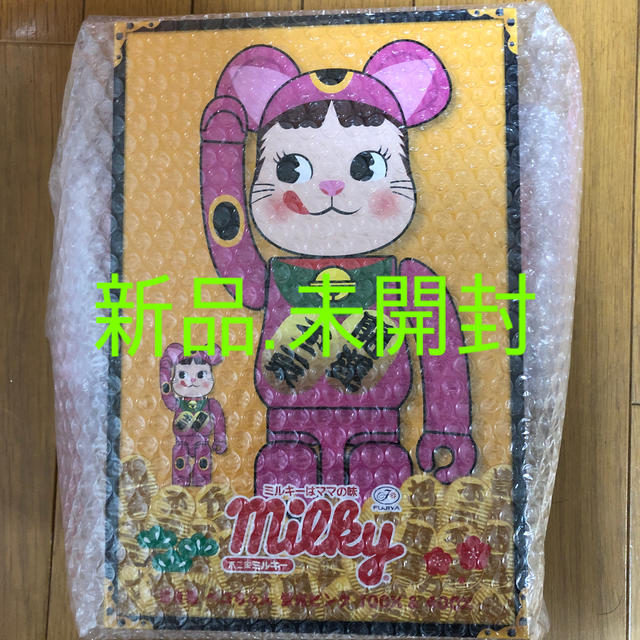 BE@RBRICK 招き猫ペコちゃん 蛍光ピンク 100% u0026 400%-