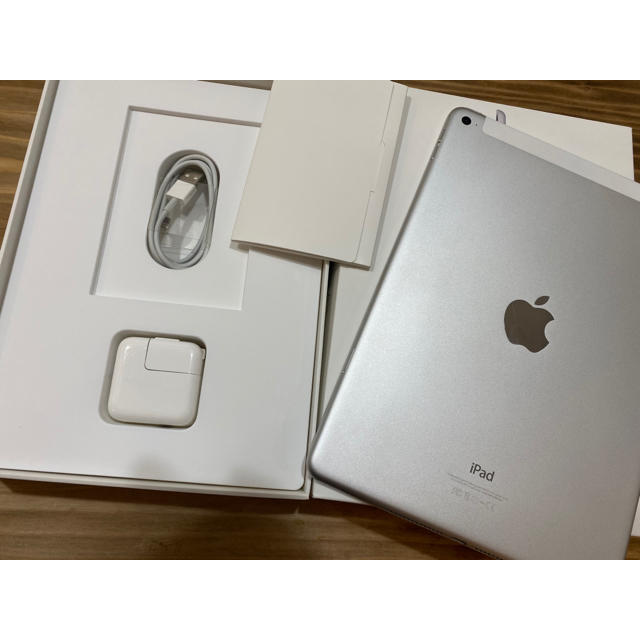 iPad AIR2 16GB wifi＋Cellular SoftBank