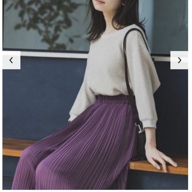 人気の製品 シフォンプリーツスカートパンツ ユニクロ シフォンプリーツパンツ Lサイズ ベージュ