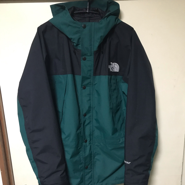 THE NORTH FACE(ザノースフェイス)の【NORTH FACE】マウンテンライトジャケット　ボタニカルグリーン メンズのジャケット/アウター(マウンテンパーカー)の商品写真