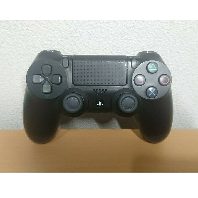 PlayStation4(プレイステーション4)のPS4 本体 500GB CUH-2100 ジェットブラック オマケ付 エンタメ/ホビーのゲームソフト/ゲーム機本体(家庭用ゲーム機本体)の商品写真