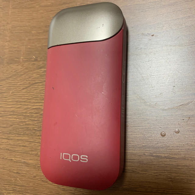 IQOS(アイコス)のアイコス IQOS 2.4plus ワインレッド限定カラー メンズのファッション小物(タバコグッズ)の商品写真