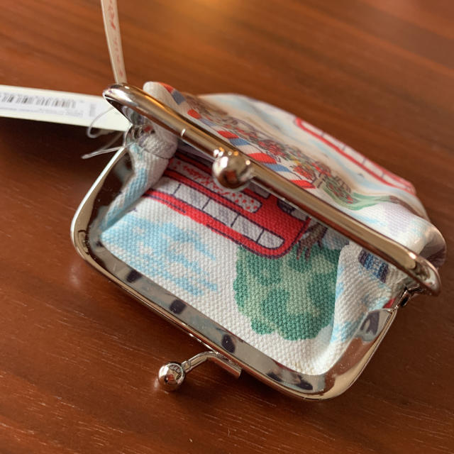 Cath Kidston(キャスキッドソン)の新品未使用　キャスキッドソン　がまぐち　財布　小銭入れ レディースのファッション小物(コインケース)の商品写真