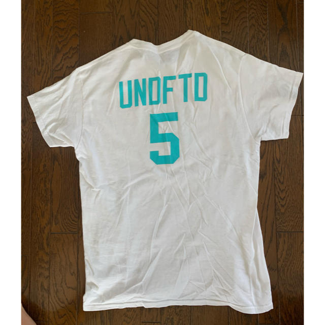 UNDEFEATED(アンディフィーテッド)の【UNDEFEATED】沖縄限定　Tシャツ メンズのトップス(Tシャツ/カットソー(半袖/袖なし))の商品写真