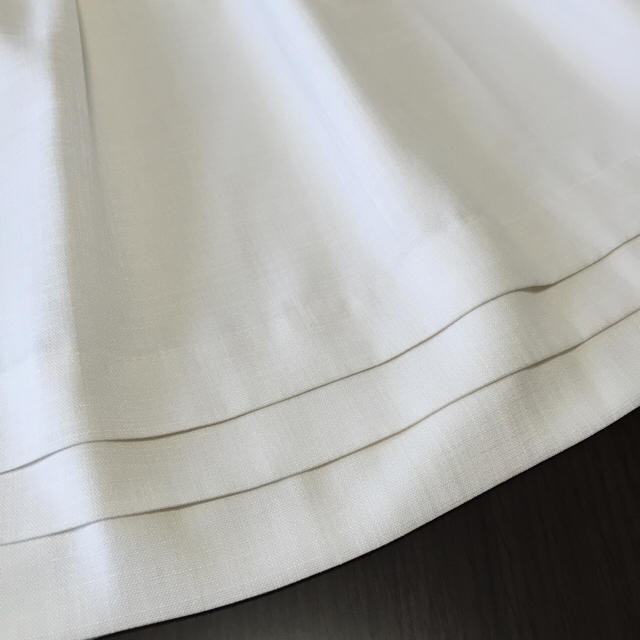 NETTO di MAMMINA(ネットディマミーナ)のマミーナ♡白スカート レディースのスカート(ひざ丈スカート)の商品写真