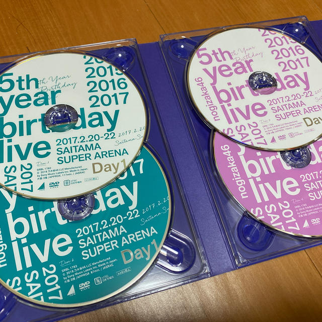 乃木坂46(ノギザカフォーティーシックス)の5th　YEAR　BIRTHDAY　LIVE　2017．2．20-22　SAIT エンタメ/ホビーのDVD/ブルーレイ(ミュージック)の商品写真