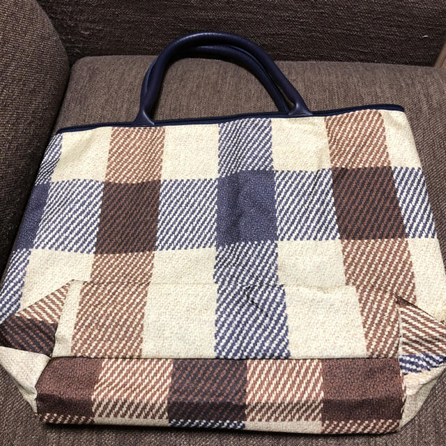 AQUA SCUTUM(アクアスキュータム)の新品未使用 雑誌付録 Aquascutum トートバッグ レディースのバッグ(トートバッグ)の商品写真