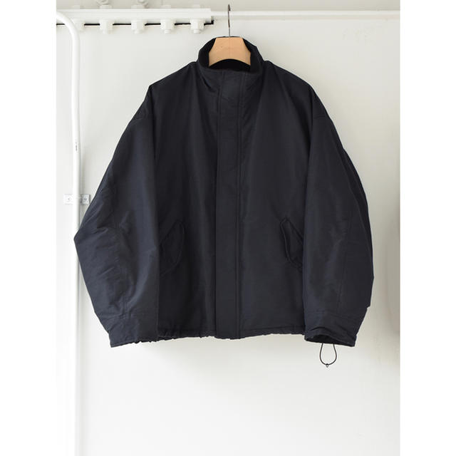 COMOLI(コモリ)の新品　COMOLI ナイロンショートジャケット　NAVY サイズ1 メンズのジャケット/アウター(ナイロンジャケット)の商品写真