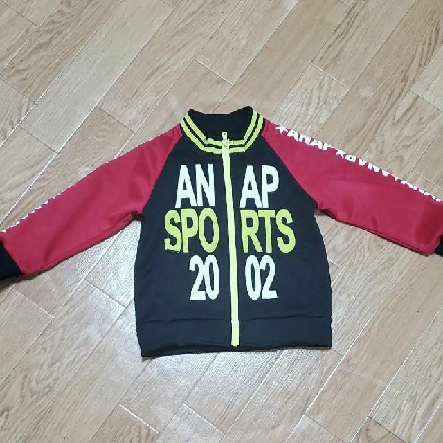 ANAP Kids(アナップキッズ)のアナップキッズ　パーカー90cm キッズ/ベビー/マタニティのキッズ服男の子用(90cm~)(ジャケット/上着)の商品写真