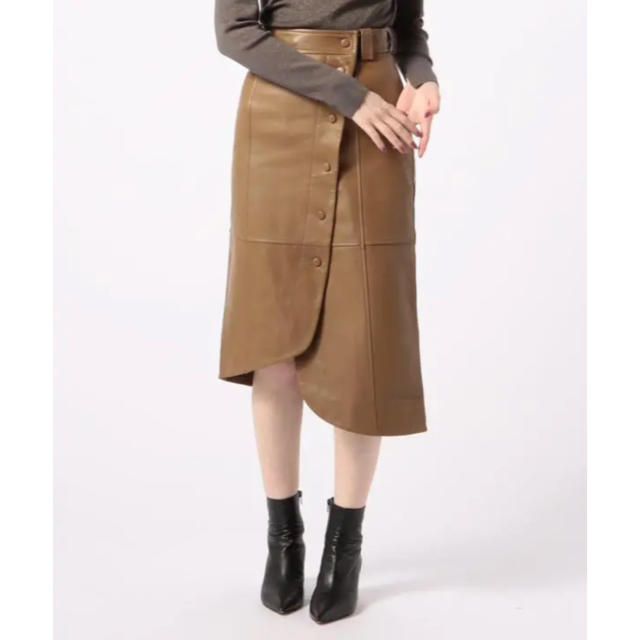 TOMORROWLAND(トゥモローランド)の最終お値下げ　新品未使用　GANNI ラムレザースカート レディースのスカート(ひざ丈スカート)の商品写真