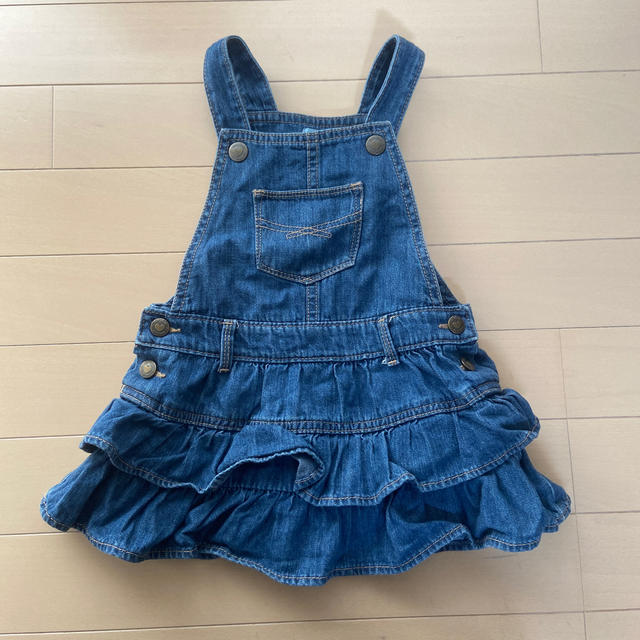 babyGAP(ベビーギャップ)のお値下げ　デニムサロペットスカート サイズ90 キッズ/ベビー/マタニティのキッズ服女の子用(90cm~)(スカート)の商品写真