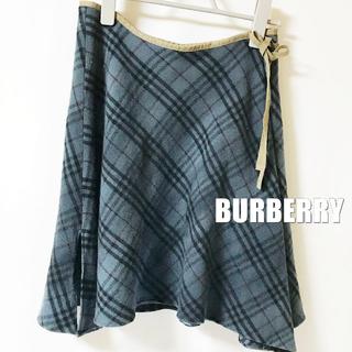 バーバリーブルーレーベル(BURBERRY BLUE LABEL)の【Burberry】ノバチェック フレア セレクトカット スカート(ひざ丈スカート)