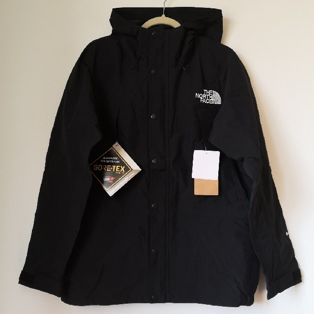 THE NORTH FACE(ザノースフェイス)の新品 L ノースフェイス マウンテンライトジャケット NP11834 ブラック メンズのジャケット/アウター(マウンテンパーカー)の商品写真