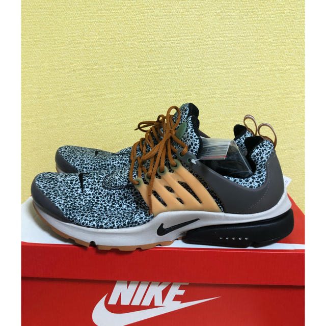 NIKE(ナイキ)のNIKE ナイキ　エアプレスト　サファリ　Safari XL 30cm〜31cm メンズの靴/シューズ(スニーカー)の商品写真