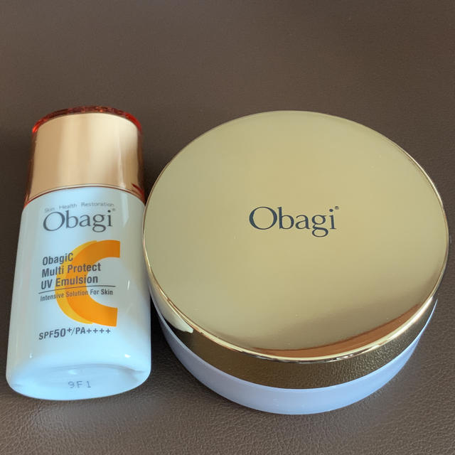 Obagi(オバジ)のオバジ マルチプロテクトUV乳液&フェイスパウダー コスメ/美容のベースメイク/化粧品(化粧下地)の商品写真