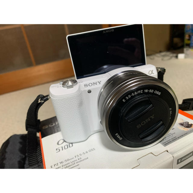 SONY(ソニー)のSONY α5100 スマホ/家電/カメラのカメラ(ミラーレス一眼)の商品写真