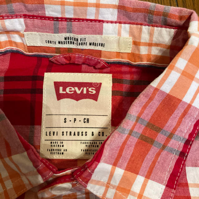 Levi's(リーバイス)のリーバイス　チェックシャツ　サイズM メンズのトップス(シャツ)の商品写真