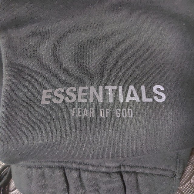 FEAR OF GOD(フィアオブゴッド)のFOG  essentials Sweatpants メンズのパンツ(その他)の商品写真