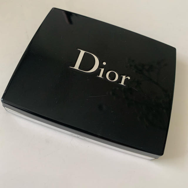 Dior(ディオール)のDior サンククルールクチュール　669 コスメ/美容のベースメイク/化粧品(アイシャドウ)の商品写真